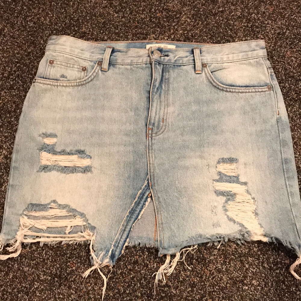 Free people skirt distressed
